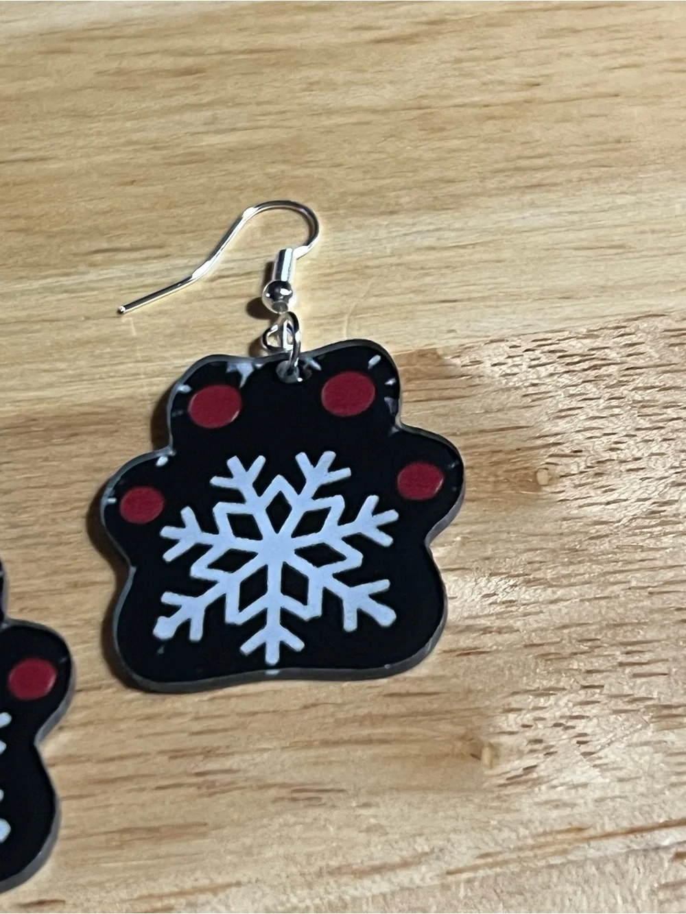 Black Paw Print Snowflake Earrings for Small Pets E152